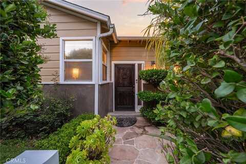 3260 De Witt Drive, Los Angeles, CA 90068