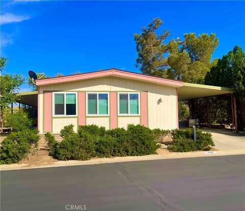 7501 Palm Avenue, Yucca Valley, CA 92284