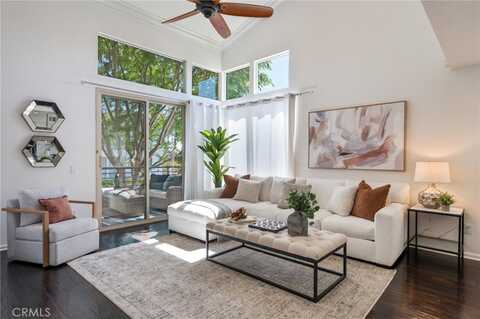 5547 Strand, Hawthorne, CA 90250
