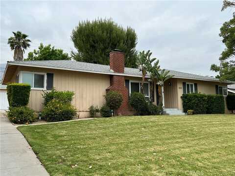 3835 Canfield Road, Pasadena, CA 91107