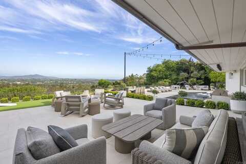 5665 Linea Del Cielo, Rancho Santa Fe, CA 92067