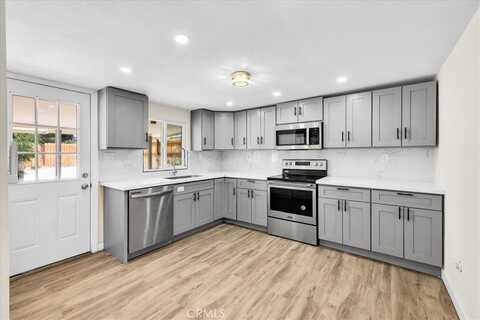 6064 Cahuilla Avenue, 29 Palms, CA 92277