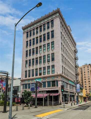 207 Broadway E, Long Beach, CA 90802