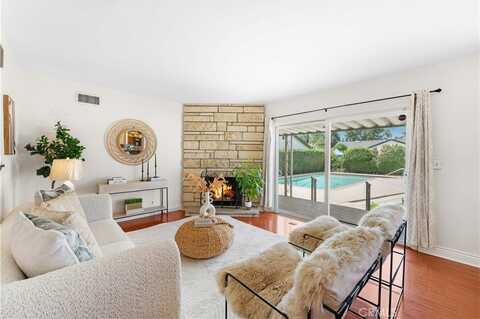 18633 Gledhill Street, Northridge, CA 91324