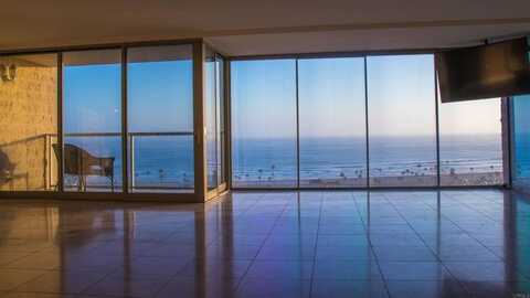1200 N Harbor Drive, Oceanside, CA 92054