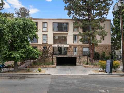 15344 Weddington Street, Sherman Oaks, CA 91411