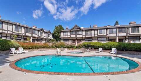 20737 Roscoe Boulevard, Winnetka, CA 91306
