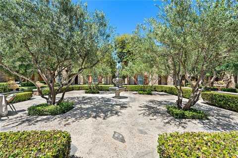 125 Danbrook, Irvine, CA 92603