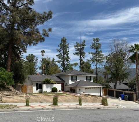 28726 Macklin Avenue, Canyon Country, CA 91387