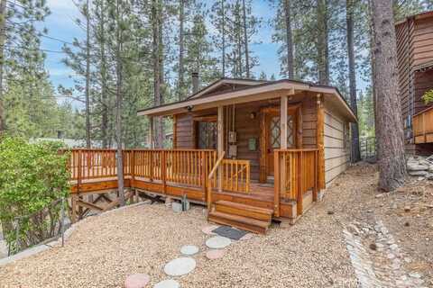 618 Sugarloaf Boulevard, Big Bear City, CA 92314