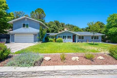 7635 Sombrilla Avenue, Atascadero, CA 93422