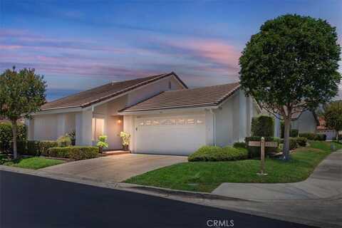 27865 Espinoza, Mission Viejo, CA 92692