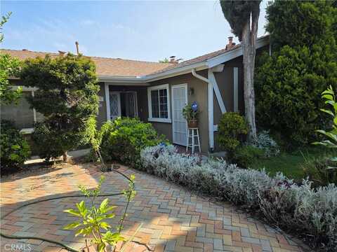 15901 Lassen Street, North Hills, CA 91343