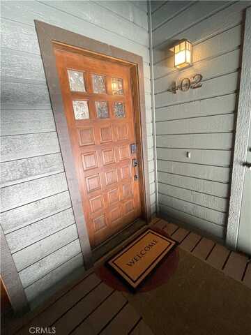 402 Snowcreek Road, Mammoth Lakes, CA 93546