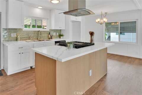 9391 California Avenue, Riverside, CA 92503