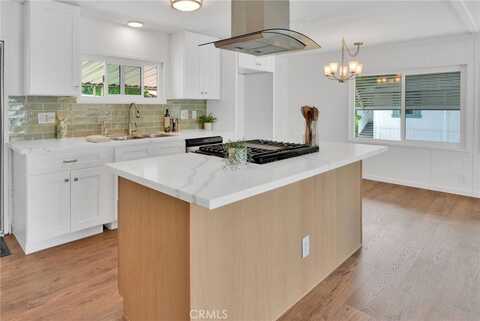 9391 California Avenue, Riverside, CA 92503