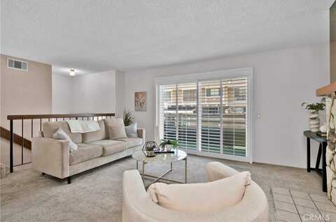 949 W Imperial Boulevard, La Habra, CA 90631
