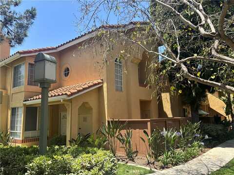 70 Costero Aisle, Irvine, CA 92614
