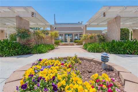 2900 Madison Avenue, Fullerton, CA 92831