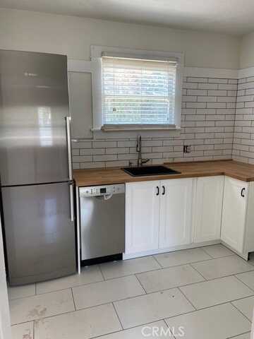 128 West Brookdale Place, Fullerton, CA 92832