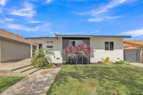 2909 Nipomo Avenue, Long Beach, CA 90815