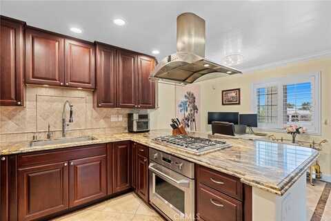 7000 Ballena Way, Carlsbad, CA 92009