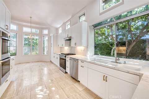16 Dorchester Green, Laguna Niguel, CA 92677
