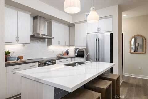 109 Towns Avenue, Upland, CA 91786