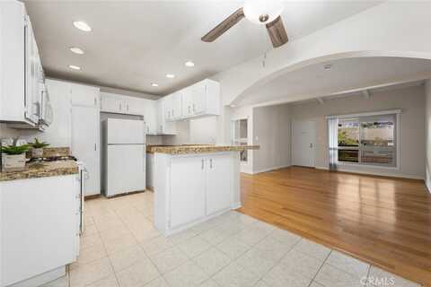 3721 Country Club Drive, Long Beach, CA 90807