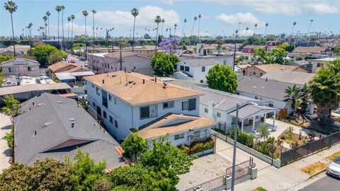 6606 Denver Avenue, Los Angeles, CA 90044