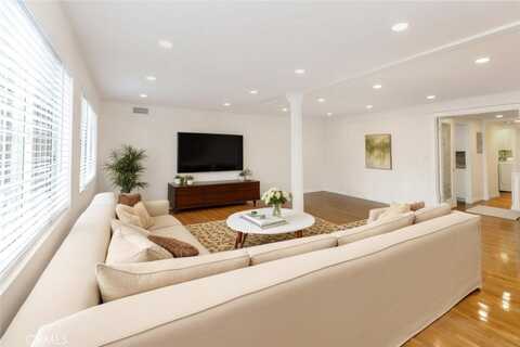 1610 N Hoover Street, Los Angeles, CA 90027