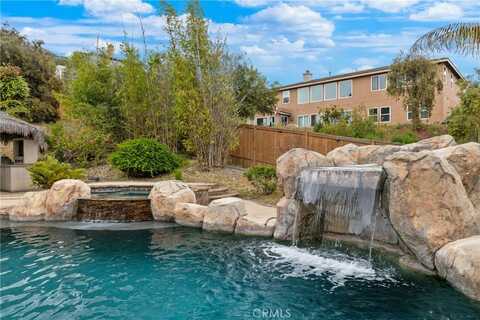 2509 Vendimia Court, Vista, CA 92084