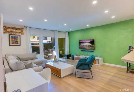 18350 Hatteras Street, Tarzana, CA 91356