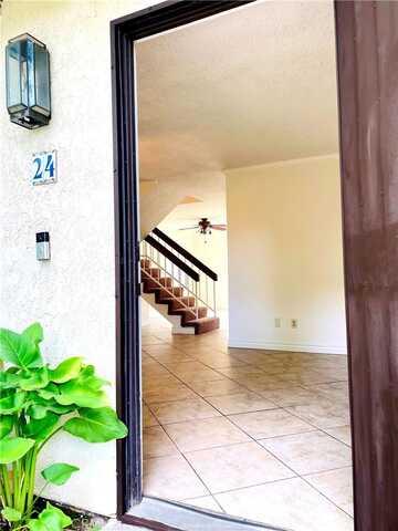 1077 Santo Antonio Drive S, Colton, CA 92324