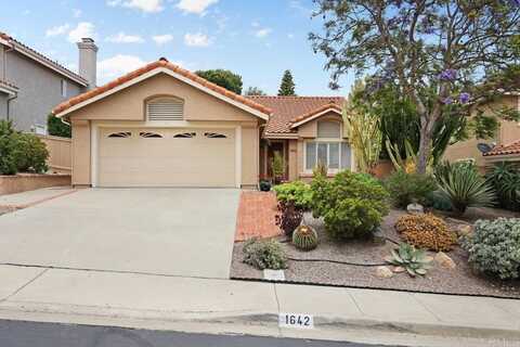 1642 Marbella Drive, Vista, CA 92081