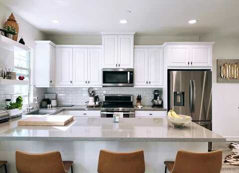 920 Slate Street, San Marcos, CA 92078