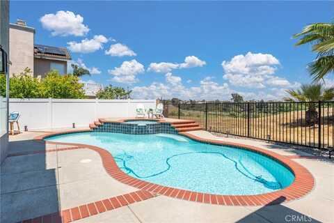 982 Big Spring Court, Corona, CA 92878