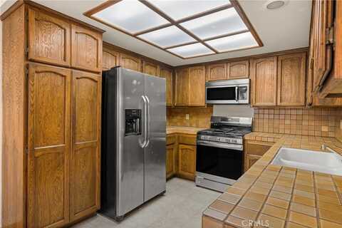14000 Cerise Avenue, Hawthorne, CA 90250