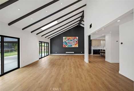 4801 Heaven Avenue, Woodland Hills, CA 91364