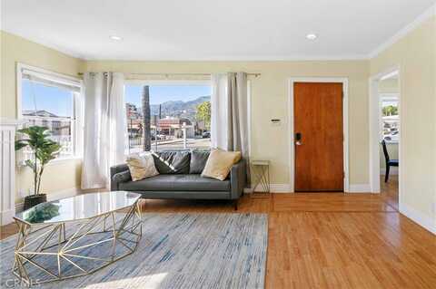 702 E Glenoaks Boulevard, Glendale, CA 91207