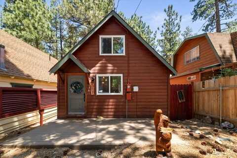 317 Moreno Lane, Sugarloaf, CA 92386
