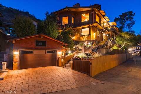 2106 Lakeshore Drive, Agoura Hills, CA 91301