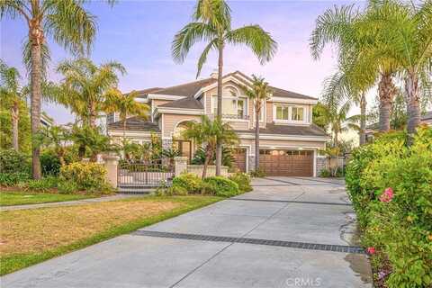 6692 Alamitos Circle, Huntington Beach, CA 92648