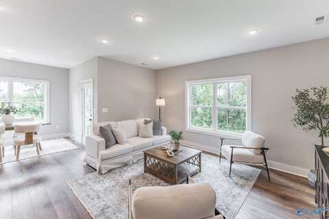 104 Shelly Lane, Huntsville, AL 35810
