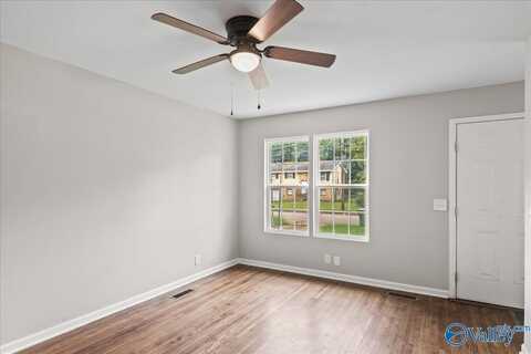 3708 Valleydale Road NW, Huntsville, AL 35810