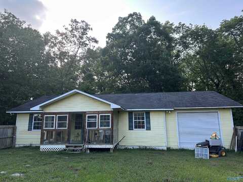 250 Rose Road, Rainbow City, AL 35906