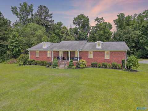 208 Burgess Avenue, Rainsville, AL 35986