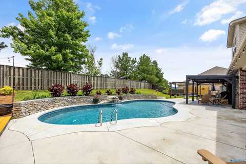 7417 Nature Walk Way SE, Owens Cross Roads, AL 35763