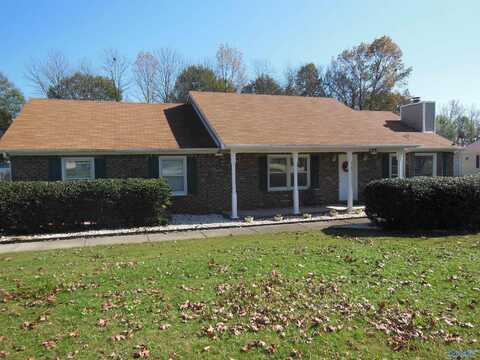 549 Wade Road, Owens Cross Roads, AL 35763