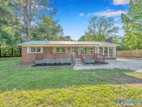 7004 Old Railroad Bed Road, Toney, AL 35773